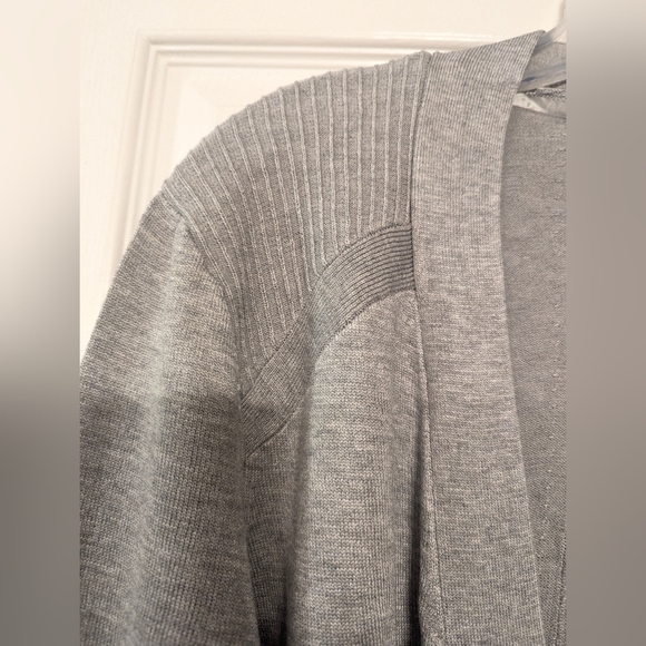 New LOVE ELLIE gray long knit open front soft lightweight cardigan sweater sz L - Picture 2 of 7
